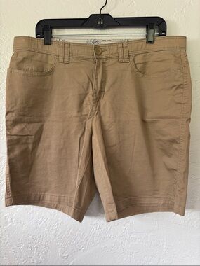 Riders by Lee Women’s Cotton Spandex Tan Flat Front Shorts 14